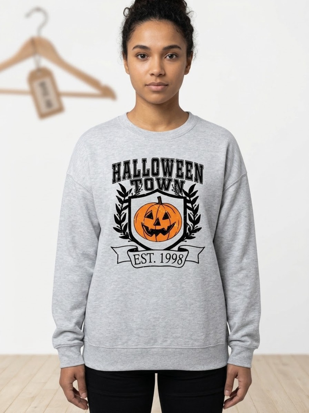 BNWT Halloweentown Est. 1998 Graphic Crewneck Sweatshirt Gray Size Small